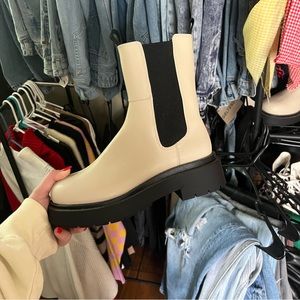 H&M boots - size 9 - never worn